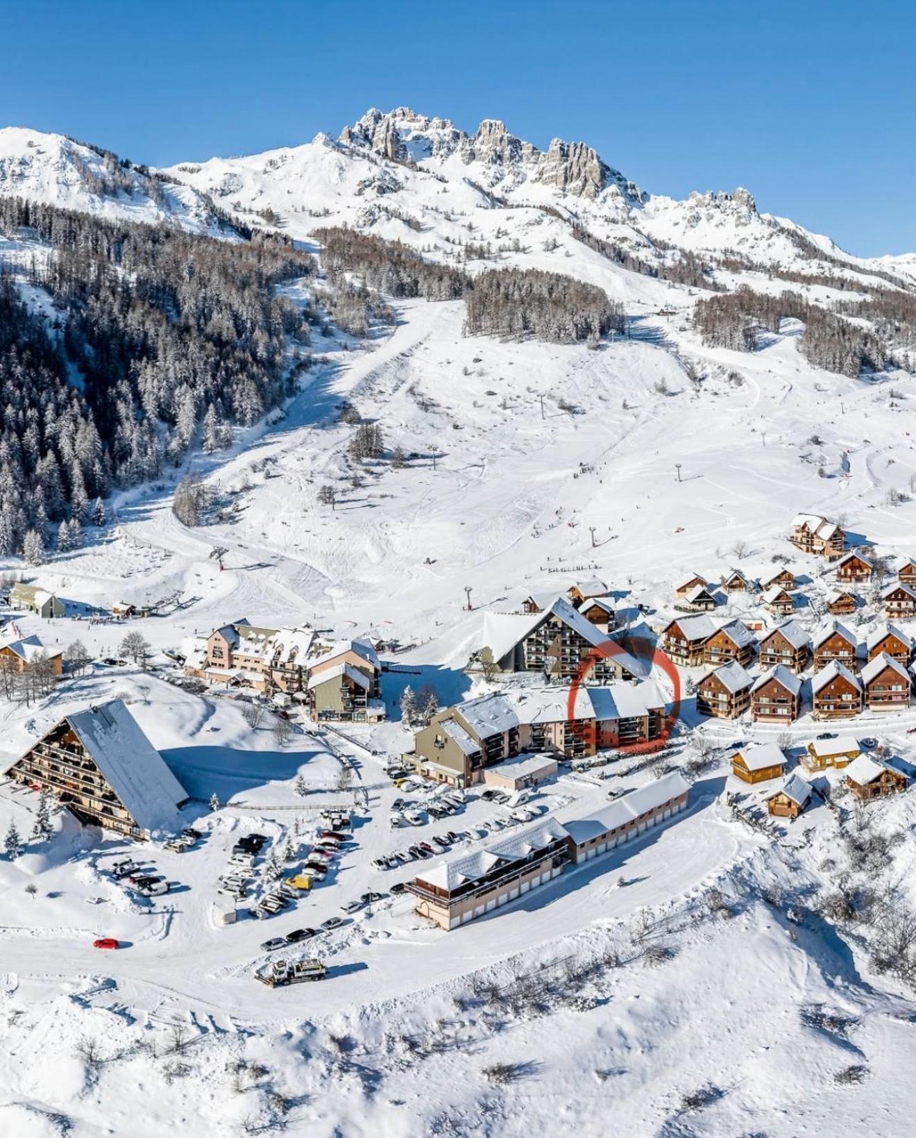 Appartement Pieds Des Pistes Réallon Eksteriør bilde